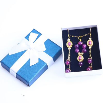 Collier et boucle d'oreille faits à la main en pierre précieuse