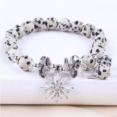 Jeu de pierre précieuse sur mesure 8 mm Diamantation ronde Jaspe avec flocon de neige Bracelet de perles de charme Pour le cadeau