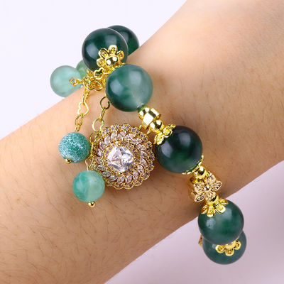 Bracelet à perles en pierre précieuse fait à la main Bracelet en calcédoine verte Bracelet à charme réglable Bracelet pour les fêtes