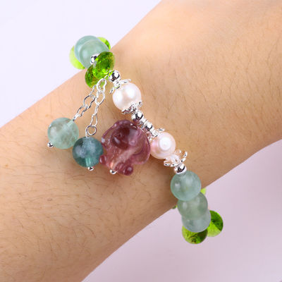 Fluorite de pierre semi-précieuse de 8 mm avec un bracelet à rayures en pourpre