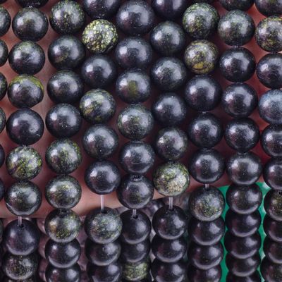 Des perles rondes en pierre de bord naturelle en cristal de pierre précieuse, des fils de perles en vrac pour la fabrication de bijoux