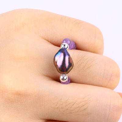 Anneau à perles en pierre précieuse de 4 mm fait à la main, réglable, élastique, en solite, en pierre, avec charme pour les fêtes.