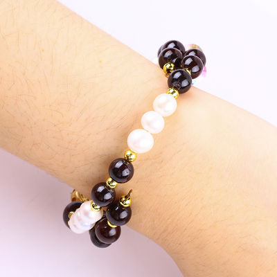 Garnet 8 mm sur mesure et perle blanche avec espaceur de fleurs perle double bracelet pour le port quotidien