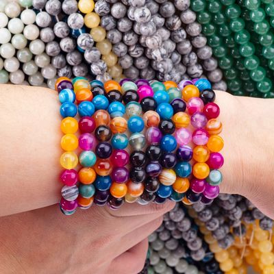 Arc-en-ciel dépouillé d'agate à perles lâches Filament de pierre semi-précieuse pour la fabrication de bijoux bricolage