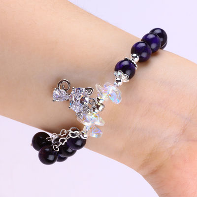 Des bracelets en pierre précieuse 8 mm en perles et en pierre précieuse