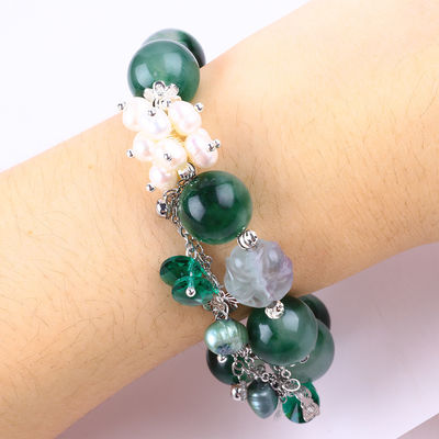 Bracelet à perles en pierre précieuse fait à la main Bracelet en pierre de calcédoine verte Bracelet à charme réglable Bracelet pour les fêtes