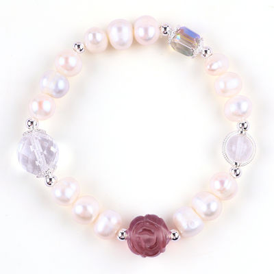 Bracelet de perle d'eau douce naturelle élastique avec fleur de fleur de rose de fluorite violette