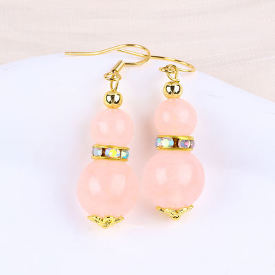 Énergie de guérison Rose Rose Quartz Cristal Courte Dangle Ronde Forme Perle Crochet Boucle d'oreille Pour le port quotidien