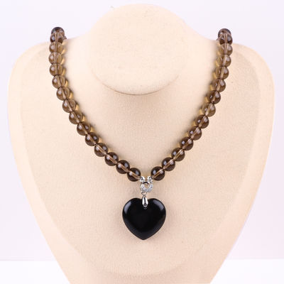 Collier en pierre de cristal en obsidienne noire