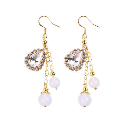 Agate blanc cristallin naturel de 10 mm 8 mm avec une boucle de perles en pendentif