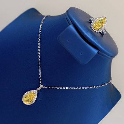 Décoration de pierre précieuse jaune pendentif à goutte d'eau Collier de mode bijoux en zircon