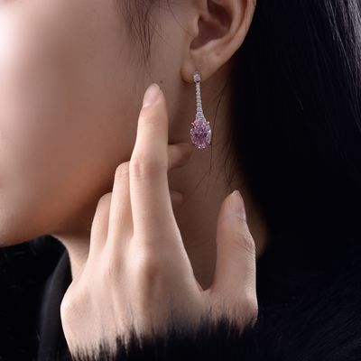 Des boucles d'oreilles ovales longues en argent sterling 925