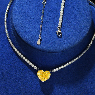 Élégance en forme de cœur Aqua bleu 925 Sterling Silver Heart Collier de pierre précieuse
