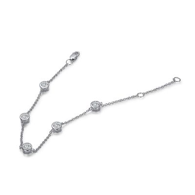 Des bracelets en argent moissanite pour femmes