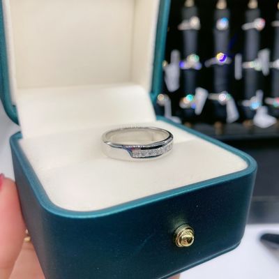 18 carats d'or Moissanite Diamant bague de fiançailles Couleur personnalisée