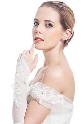 18 carats d'or Moissanite Boucles d'oreilles en diamant en or blanc Support personnalisé