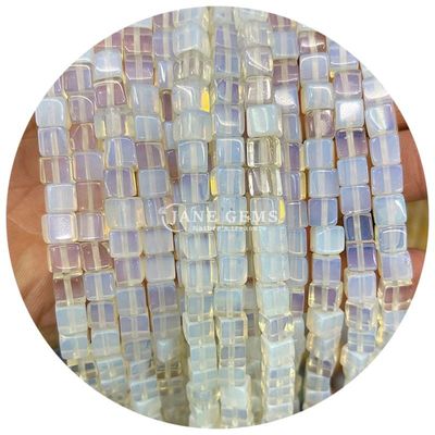Vente en gros de pierres précieuses en cristal naturel en forme carrée Perles cube Perles de pierre en vrac accessoires Perles cube espaceurs pour bijoux