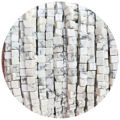 Vente en gros de pierres précieuses en cristal naturel en forme carrée Perles cube Perles de pierre en vrac accessoires Perles cube espaceurs pour bijoux