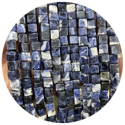 Vente en gros de pierres précieuses en cristal naturel en forme carrée Perles cube Perles de pierre en vrac accessoires Perles cube espaceurs pour bijoux