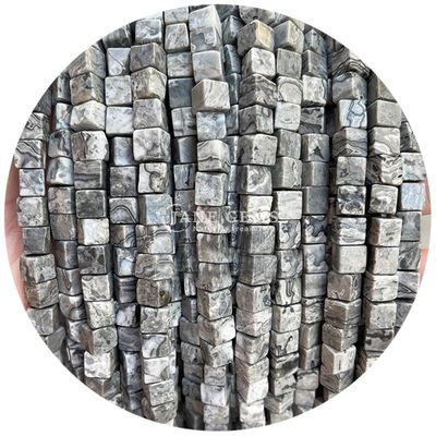 Vente en gros de pierres précieuses en cristal naturel en forme carrée Perles cube Perles de pierre en vrac accessoires Perles cube espaceurs pour bijoux