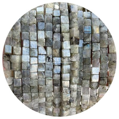 Vente en gros de pierres précieuses en cristal naturel en forme carrée Perles cube Perles de pierre en vrac accessoires Perles cube espaceurs pour bijoux