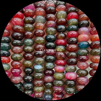 L' Amazonite est une pierre précieuse de forme naturelle de cristal OVNI.