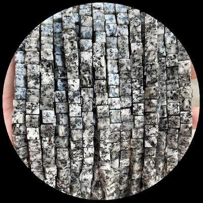 Jade naturel du sud Amazone forme carrée de perles de pierre précieuse pour le bricolage bijoux et énergie de guérison