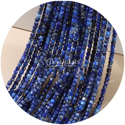 Fabrication de bijoux et de bijoux en pierre précieuse