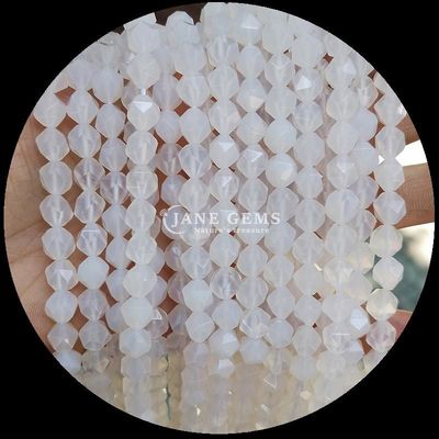Délicieuses perles de pierre précieuse de couleurs multiples de taille diamantée Quartz clair Carnélien Franges lâches pour la fabrication de bijoux exquis