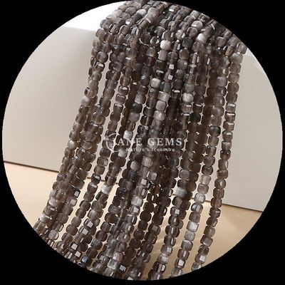 Pierre précieux de coupe carrée naturelle polissée Perles d'argent Obsidian pierre solaire pour la fabrication de bijoux