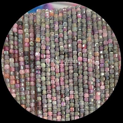 Des perles de pierre précieuse couleur mini-cube rose opal et feuilles d' agat vert pour les bijoux bricolage