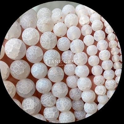 Des perles de bijoux naturels DIY avec des perles d'agate violette et jaune