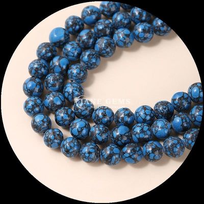 Des perles de pierres précieuses naturelles de différentes couleurs, bijoux bricolage Perles de turquoise