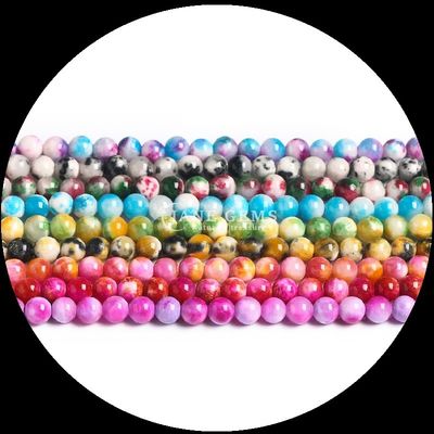 Des bracelets en pierre précieuse naturelle de différentes couleurs de jade à perles lâches pour élever votre style avec une élégance naturelle